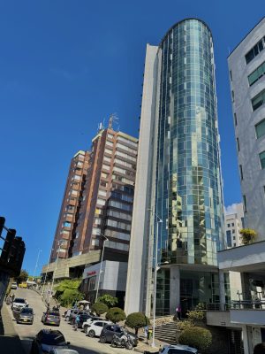 FOTO EDIFICIO PORTAL DEL CABLE